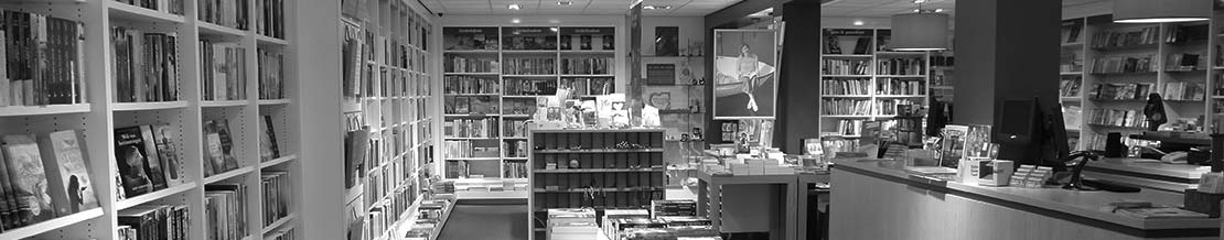 de winkelingang van Boekhandel de Schuilplaats