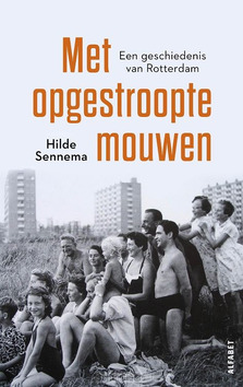 MET OPGESTROOPTE MOUWEN - SENNEMA, HILDE - 9789021340333