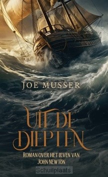 UIT DE DIEPTEN - MUSSER, JOE - 9789033133145