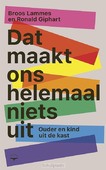 DAT MAAKT ONS HELEMAAL NIETS UIT - GIPHART, RONALD; LAMMES, BROOS - 9789400410725